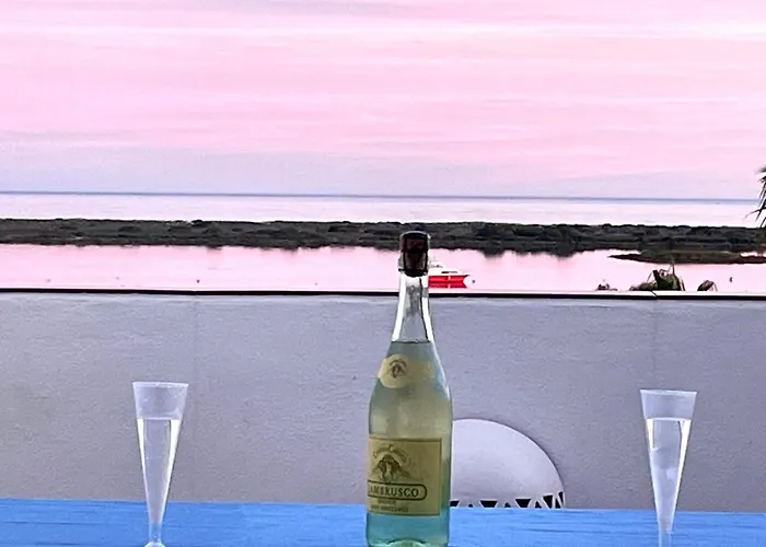 Golden Club- Eyes On Sea